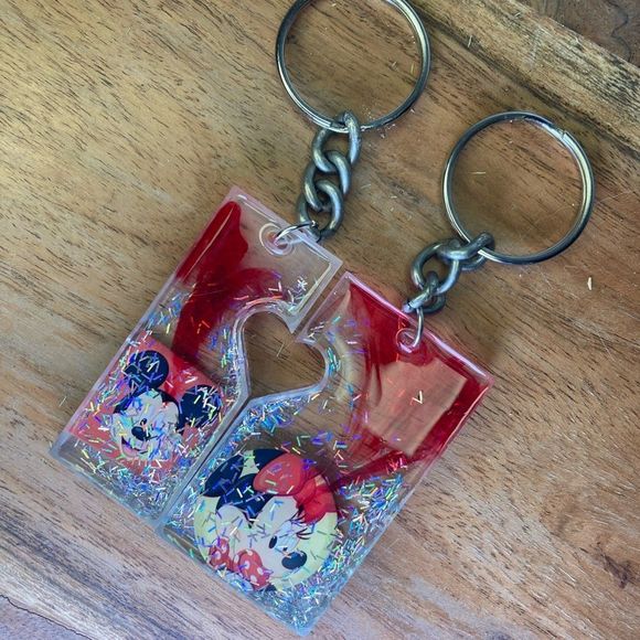 Mickey & Minnie Mouse matching keychain set - Picture 12 of 16